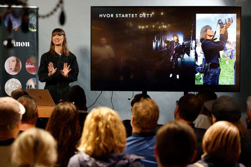 Fotografkometen Maja Moan hos Foto.no